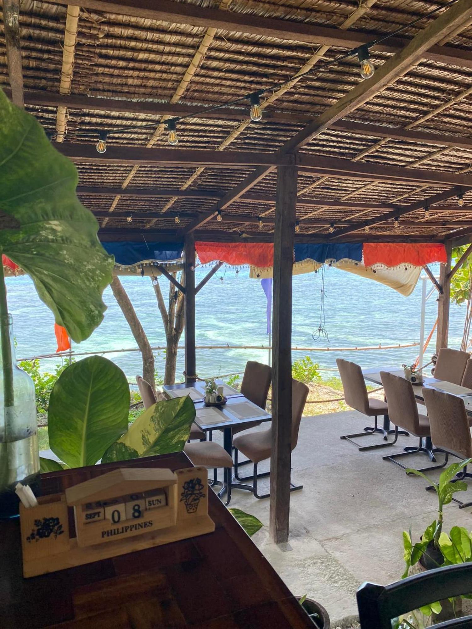 Jush Native And Glamping Hotel Dauis Exterior foto